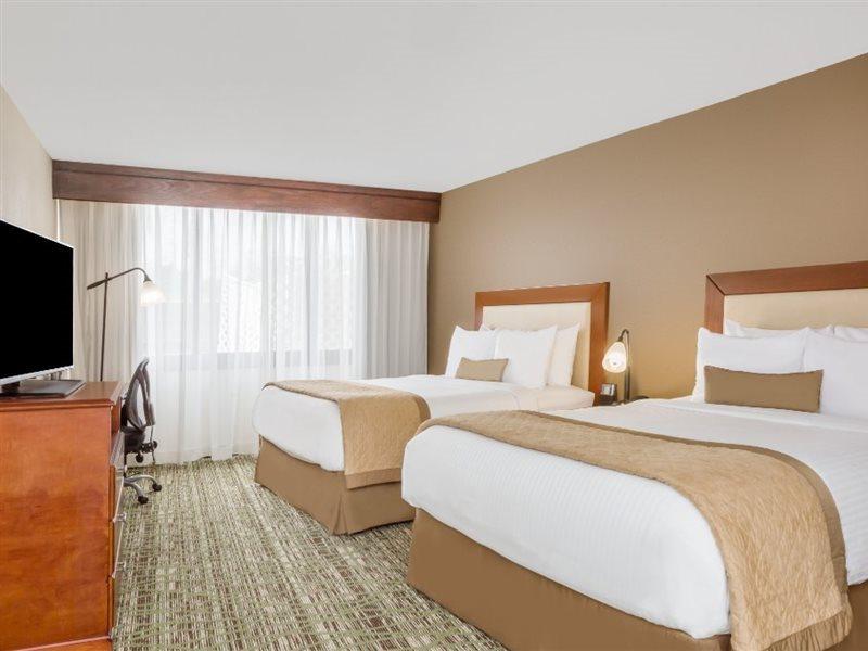 Clarion Hotel & Suites Mount Laurel Luaran gambar